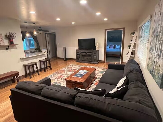 Building Photo - 2957 Autumn Dr