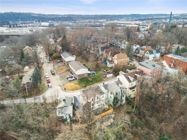 Building Photo - 3226 Richardson Ave