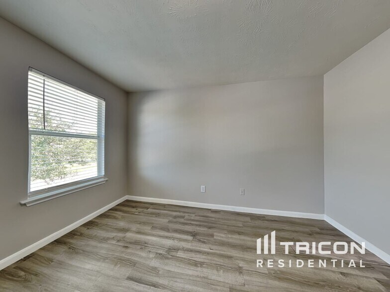 Building Photo - 20710 Hardwick Oaks Dr