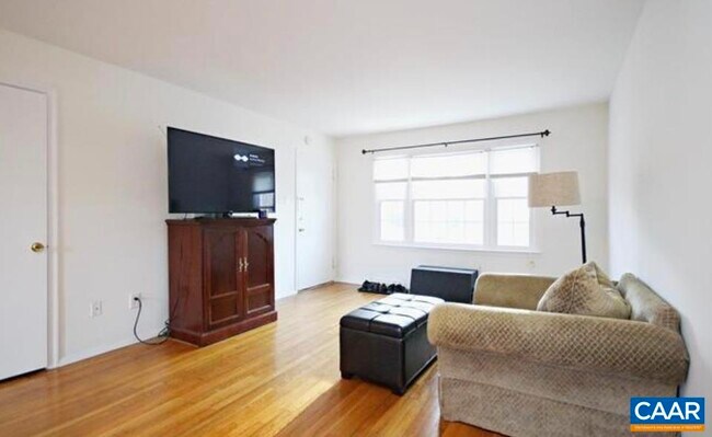 Building Photo - 163 Hessian Hills Way