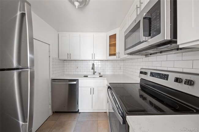 Building Photo - 207 Chateau Rive