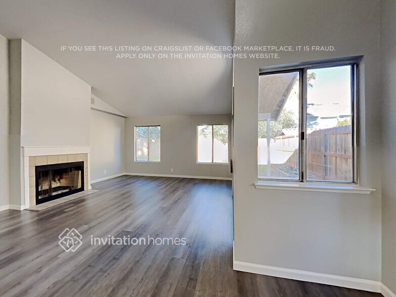 Building Photo - 8249 Calla Way