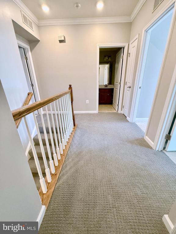 Building Photo - 6491 Jack Linton Dr S