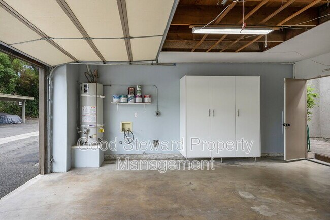 Building Photo - 4900 4900 E Chapman Ave