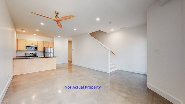 Building Photo - 4 Bedroom/4 Bath St Joseph Home- Available...