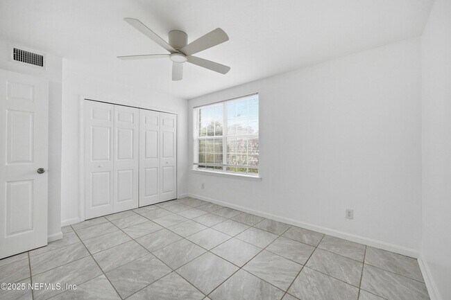 Building Photo - 4329 Plaza Gate Ln S