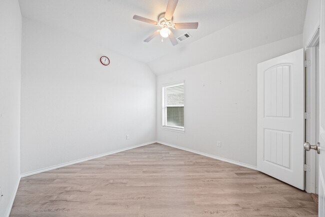 Building Photo - 5742 Pampus Prairie Rd