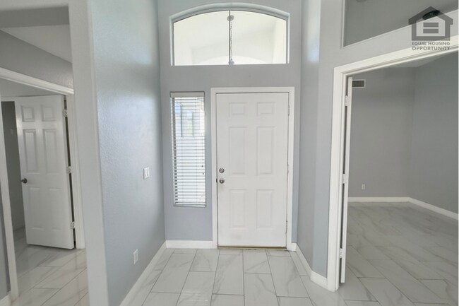 Building Photo - 3Bed/2Bath House at AZ-101 Loop/75th Ave! Ready for Immediate Move-In! -- HOME OFFICE!