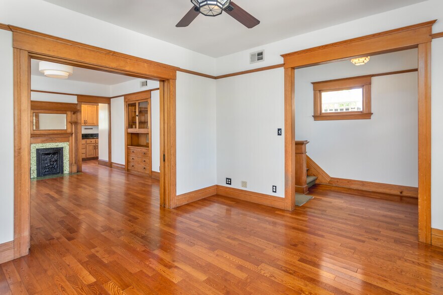 linving room looking into dining room and stairs - 847 E Kensington Rd