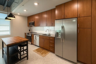 Building Photo - Paradigm Apartments