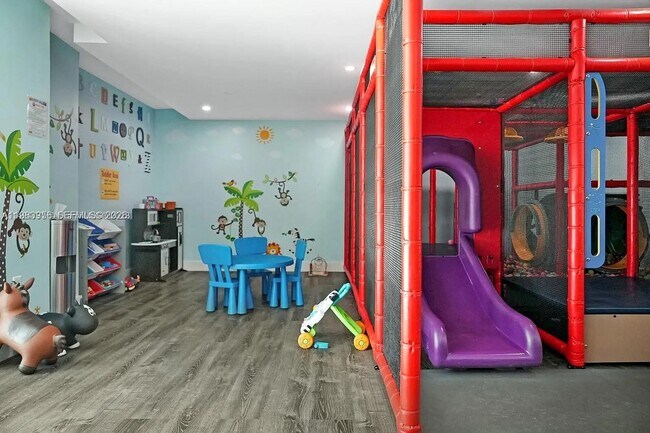 Building Photo - 950 Brickell Bay Dr