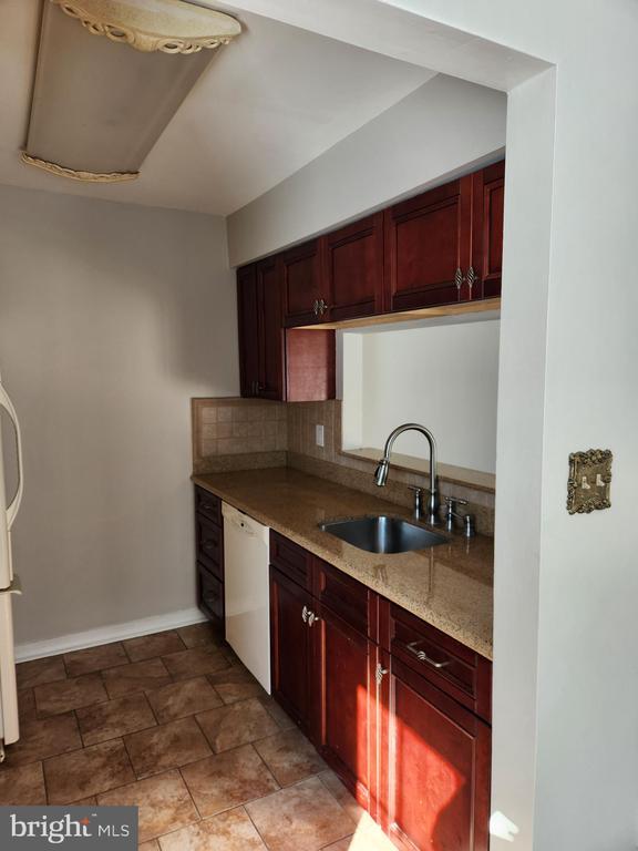 Building Photo - 316 Georgia Ct