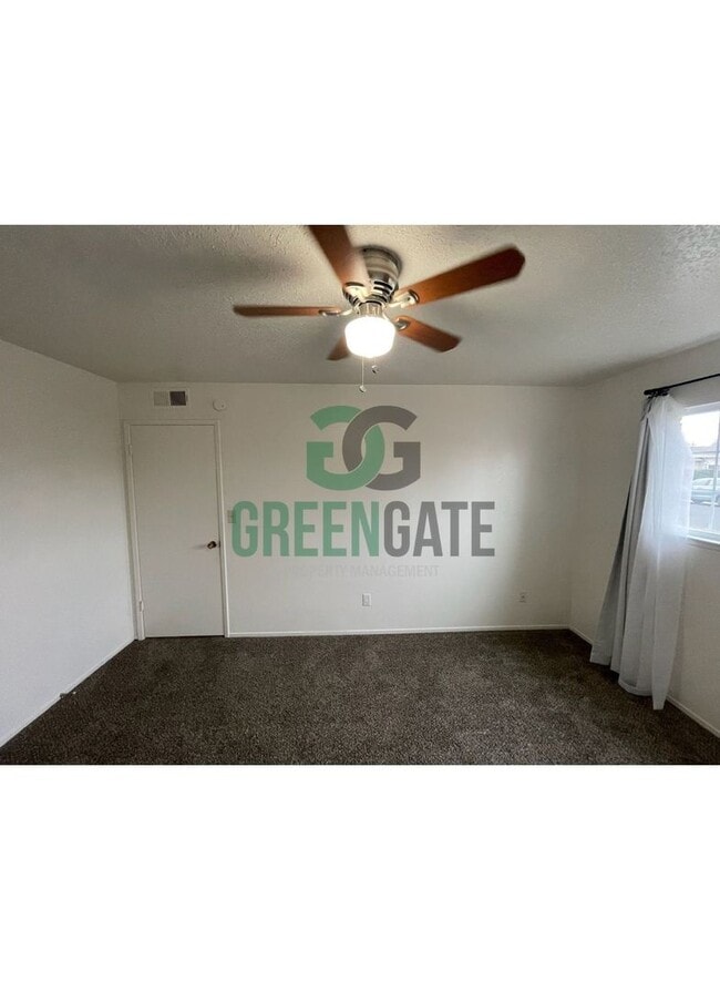 Building Photo - Spacious 4Bedroom 2Bath AVAILABLE NOW in Modesto!!