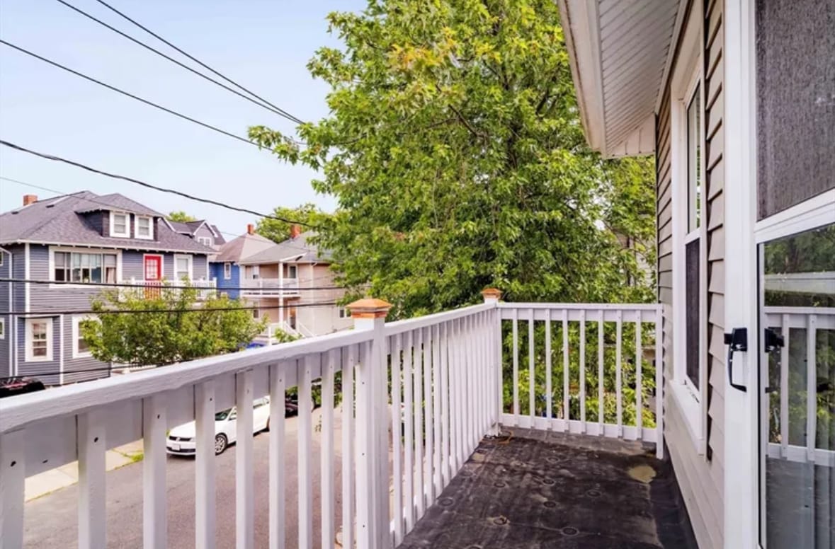 Building Photo - 36 Burgoyne St