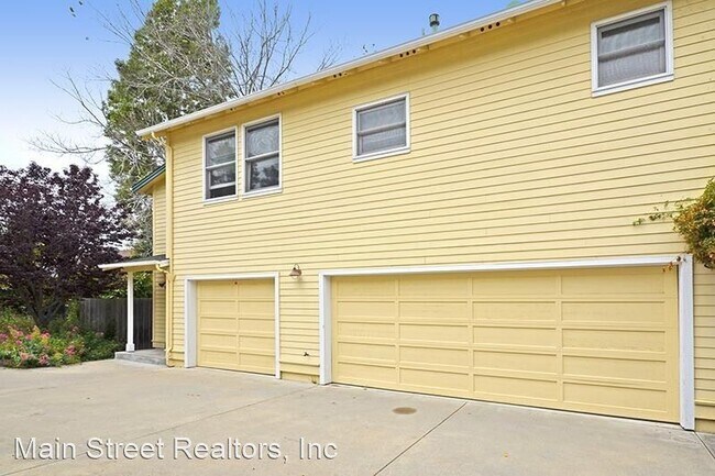 Primary Photo - 1 br, 1 bath House - 421 Washington St