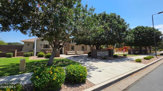 Building Photo - 20660 E Canary Way