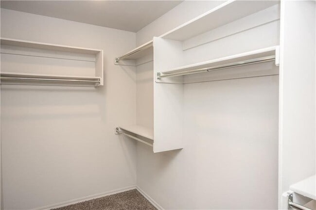 Building Photo - 8816 SW 45th St