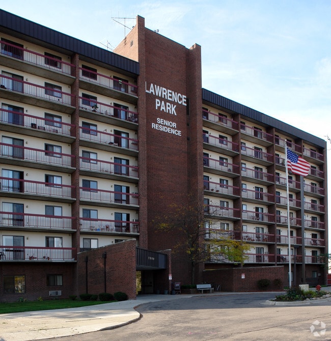 Lawrence Park 7000 E 10 Mile Rd Center Line MI 48015 Apartment Finder