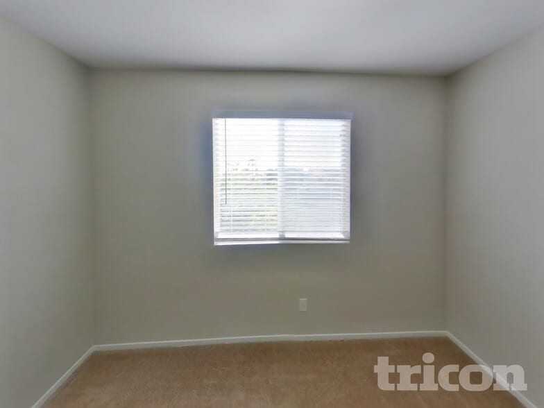 Building Photo - 3632 Mountain River St