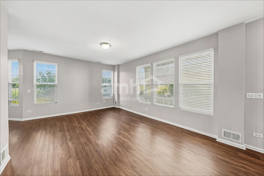 Building Photo - 15356 Kenmare Cir