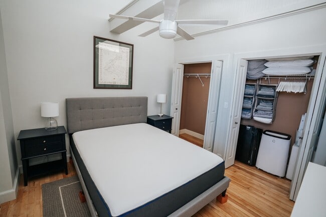 Building Photo - 1251 Congress St