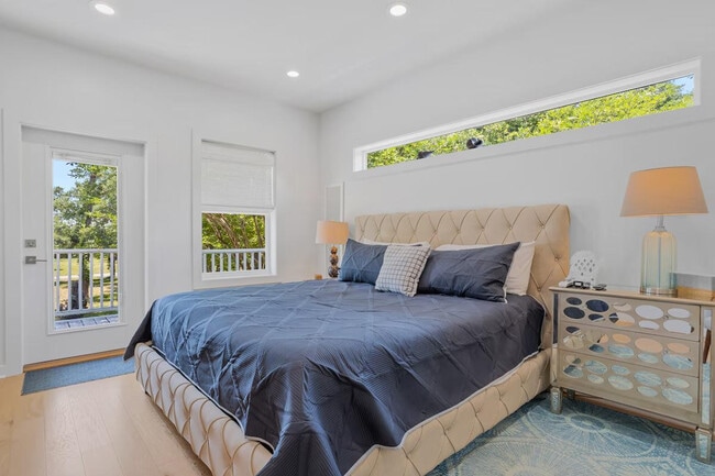 Building Photo - 111 Eleanor Ave