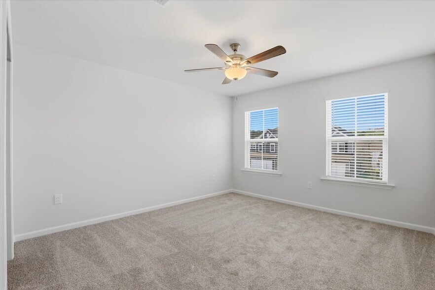 Building Photo - 513 Prestonfield Wy