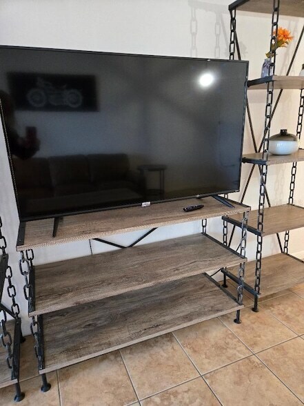 Building Photo - 4908 38th Way S