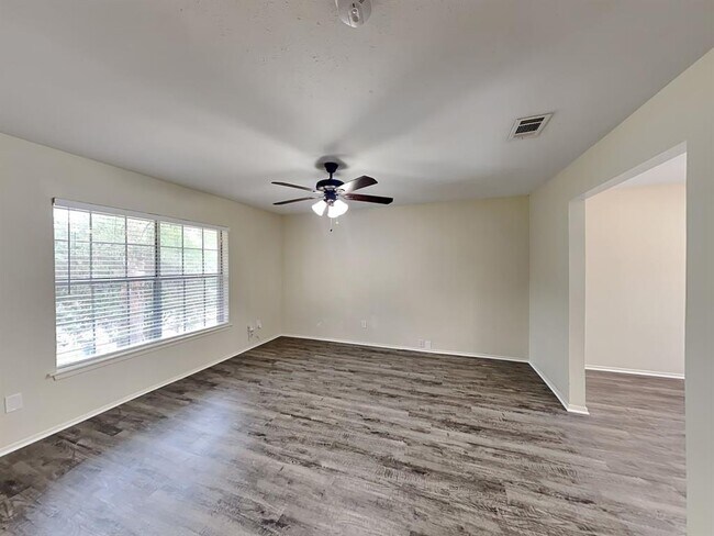 Building Photo - 15003 Cypress Falls Dr