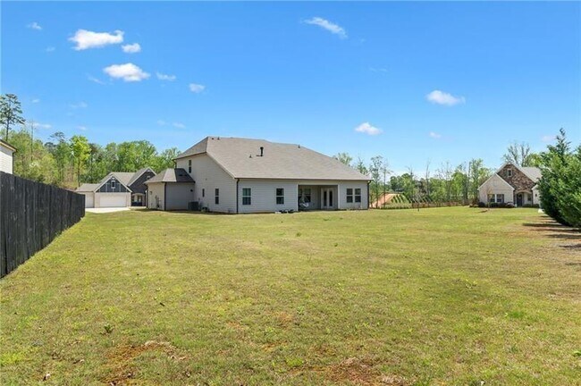 Building Photo - 6505 Trailway Trace