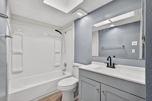 Building Photo - 1406 Yukon Dr