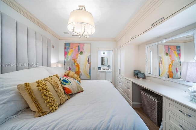 Building Photo - 1130 Venetian Way