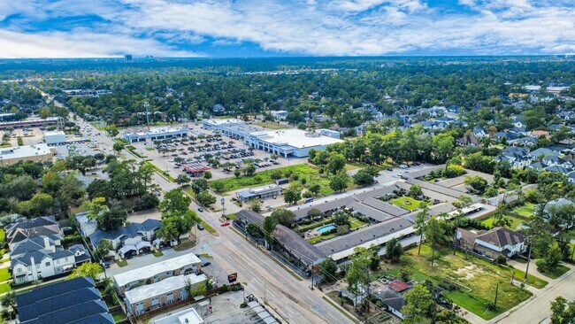 Building Photo - 1529 Wirt Rd