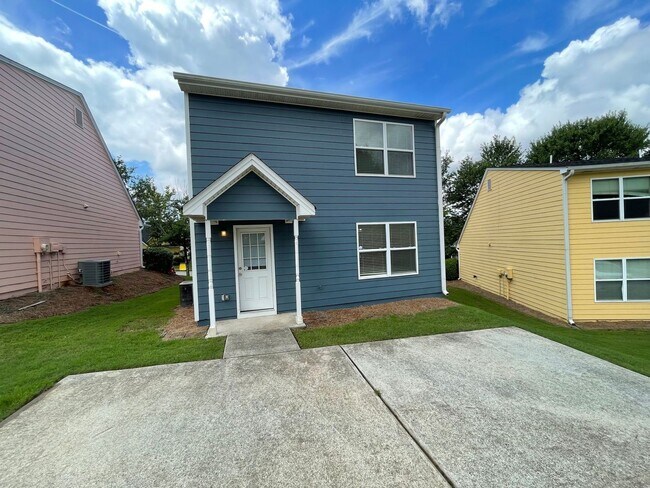 Building Photo - 211 Katydid Dr