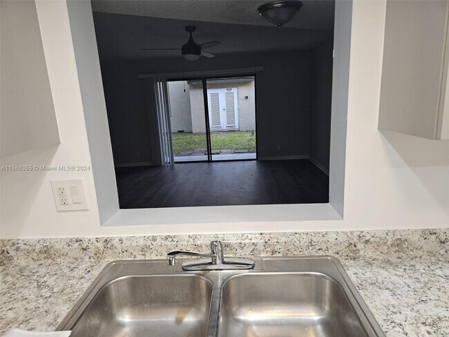 Building Photo - 97 Deer Creek Rd