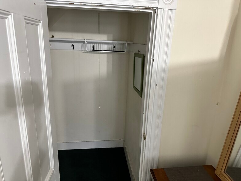 Building Photo - 56 Grampian Way