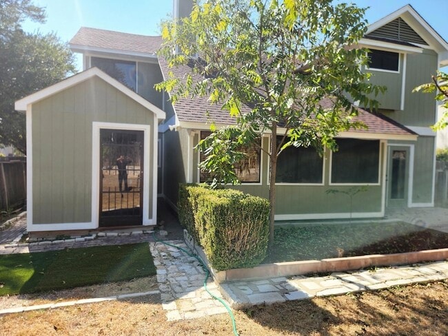 Building Photo - 12337 Yarmont Way