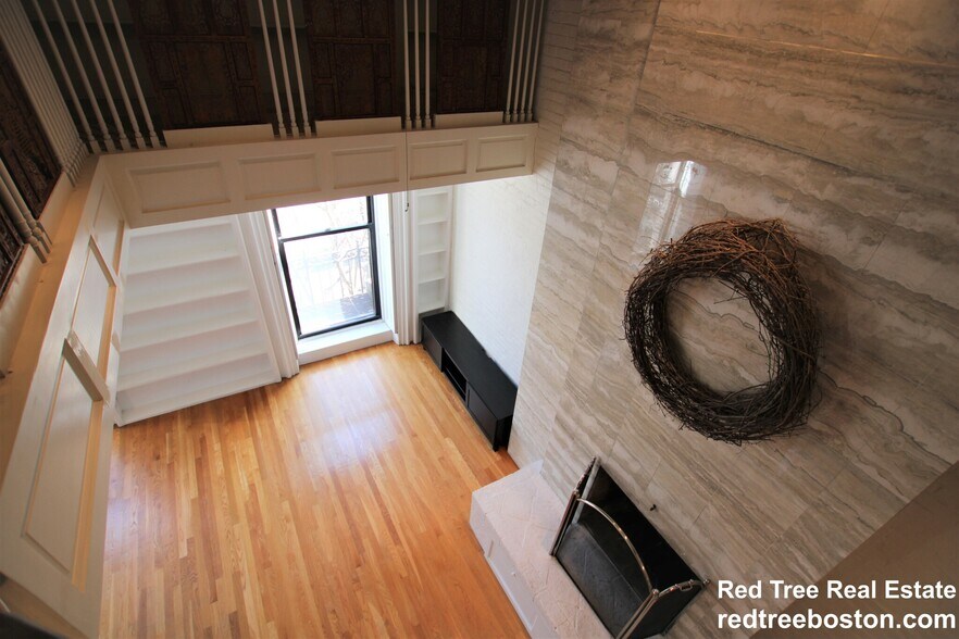 Building Photo - 124 Beacon St