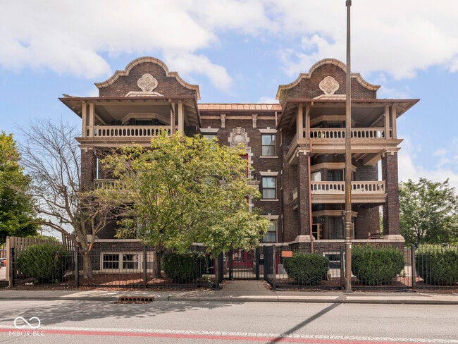 Building Photo - 2161 N Meridian St