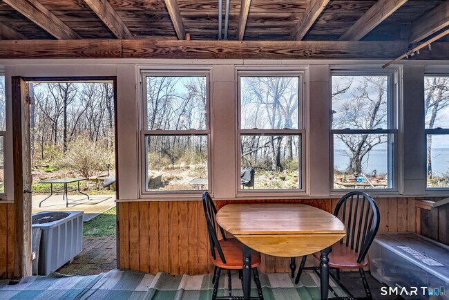 Building Photo - 1 Cora St