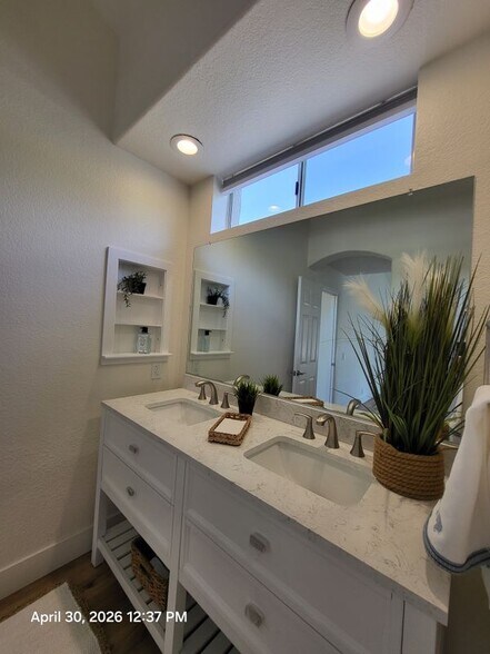 Building Photo - 91 Whippoorwill Ln