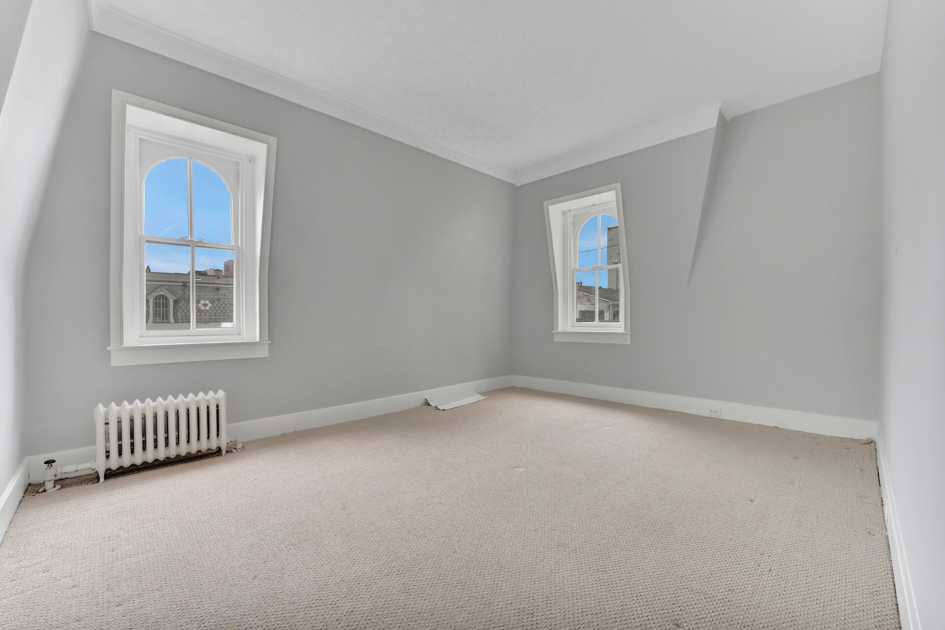 Building Photo - 1 Saint Louis Pl