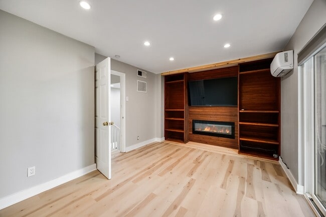 Building Photo - 3500 Routh St