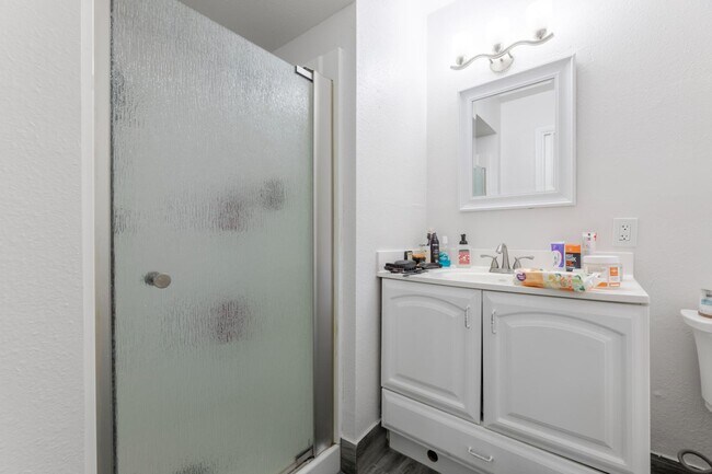 Building Photo - 4526 Lyceum Dr