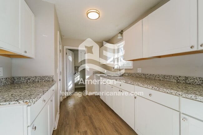 Building Photo - 2636 Revere St