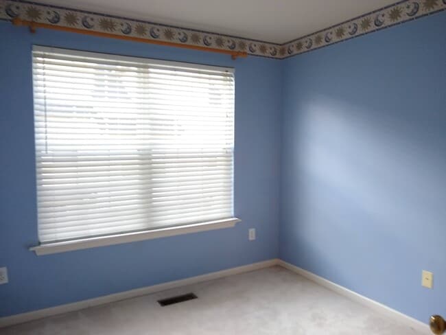 Building Photo - 9720 Athletic Way