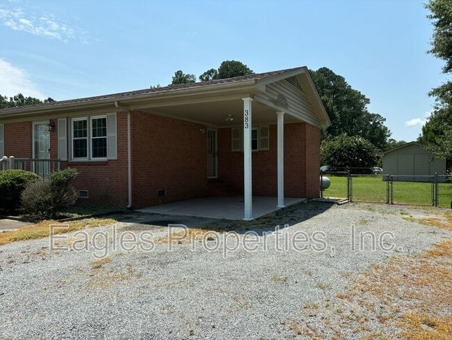 Building Photo - 383 N Washington St