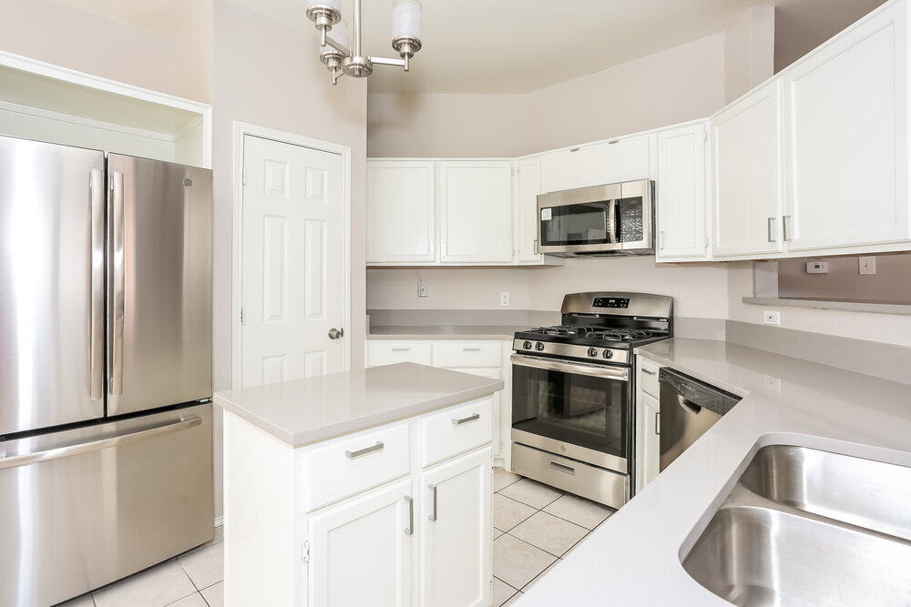 Building Photo - 2128 Amber Springs