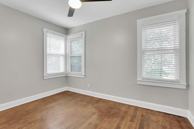 Building Photo - 2940 Hiawatha St