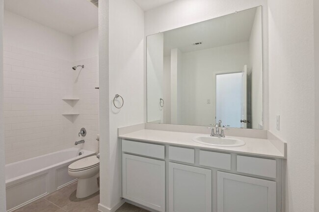 Building Photo - 5003 Park Willow Dr